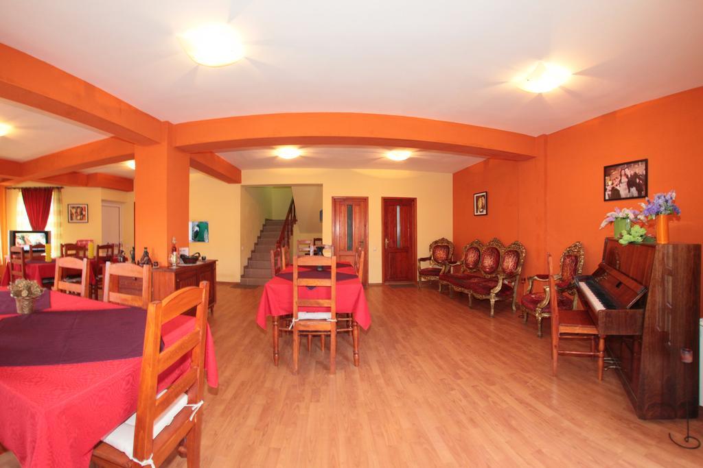 Pensiunea Nadine Hotel Agapia Exterior photo